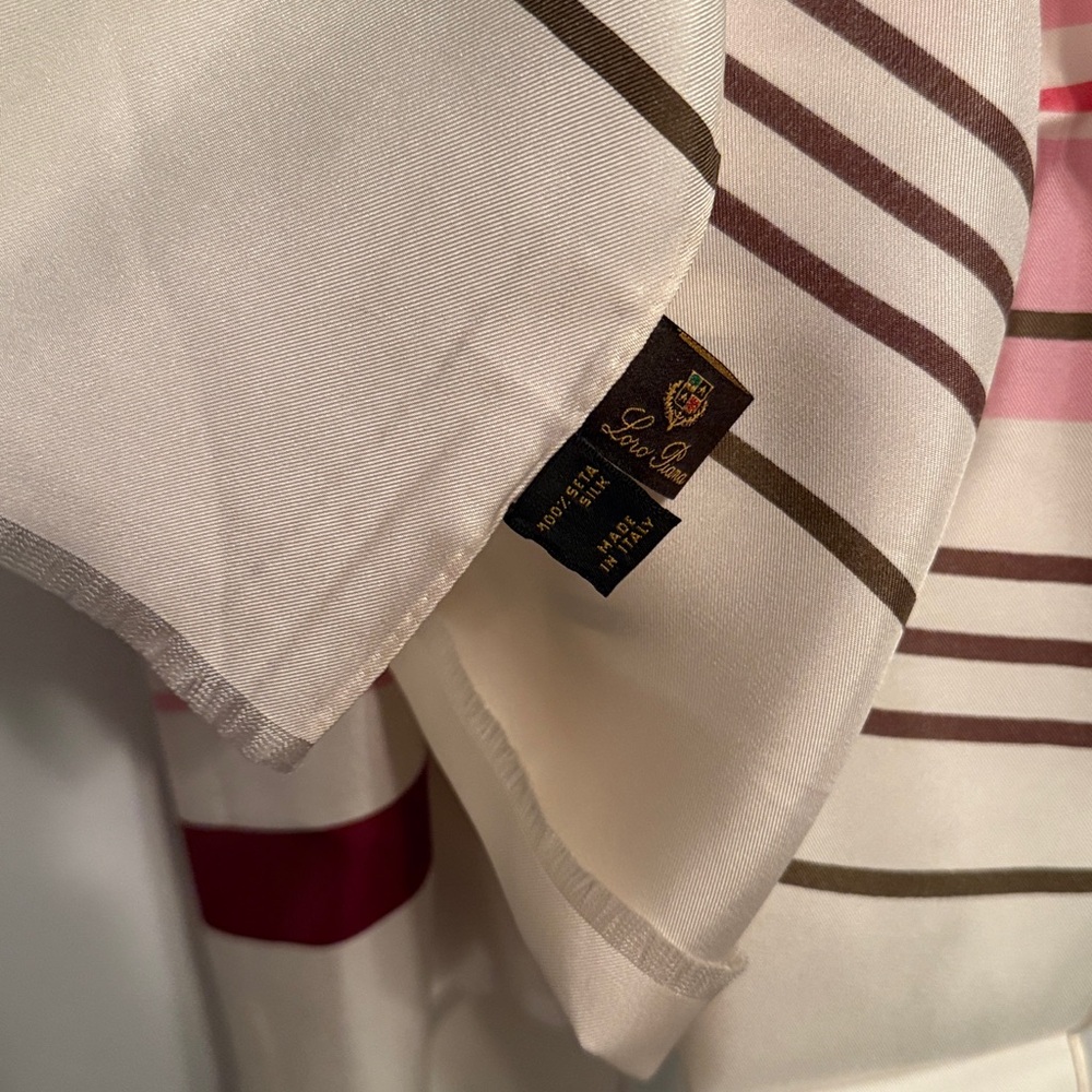 Loro Piana silk oversized scarf / shawl Vintage Perfect condition in Hermes box - Picture 6 of 12